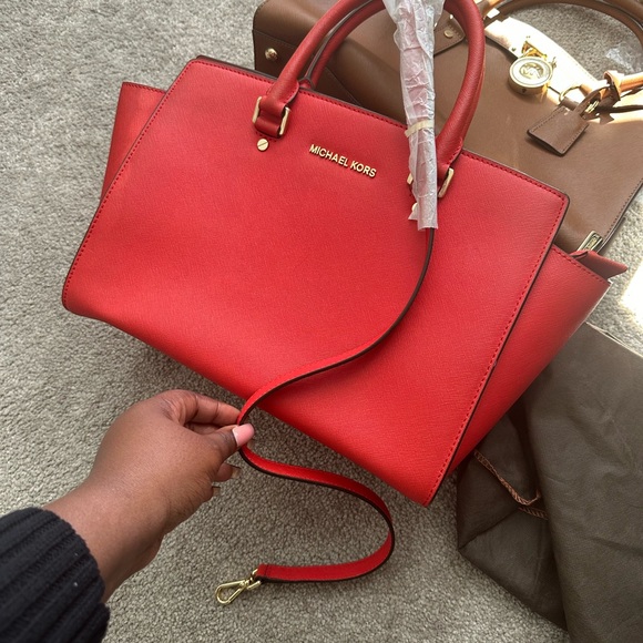 Michael Kors Selma Saffiano Satchel - Picture 8 of 11